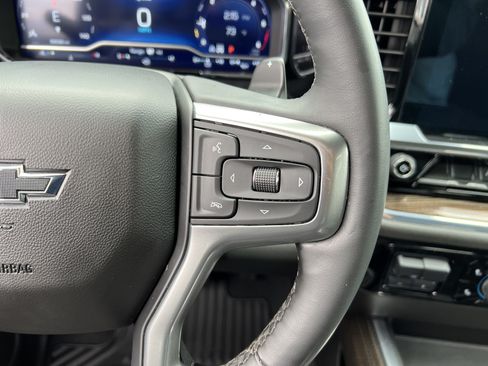 Used 2024 Chevrolet Silverado 1500 RST AWD/4WD image 30