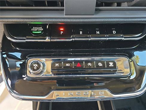 New 2026 Lincoln Corsair Reserve FWD image 15
