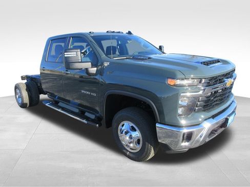 New 2026 Chevrolet Silverado 3500 LT w/ Convenience Package image 7