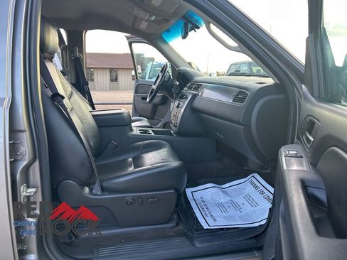 Used 2013 Chevrolet Silverado 2500 LTZ w/ LTZ Plus Package image 11