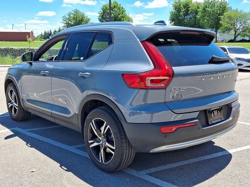 Used 2023 Volvo XC40 B5 Core AWD/4WD image 22