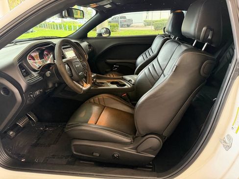 Used 2023 Dodge Challenger SRT Hellcat RWD image 6