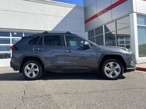 Used 2021 Toyota RAV4 Limited AWD/4WD image 27