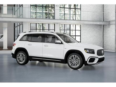 New 2025 Mercedes-Benz GLB 35 AMG 4MATIC image 13
