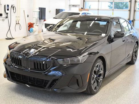 New 2027 BMW i5 xDrive40 w/ M Sport Package AWD/4WD image 9