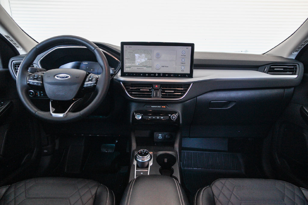 Certified 2023 Ford Escape SE w/ PHEV Premium Package FWD image 16