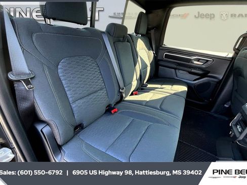 New 2026 RAM 1500 4x4 Crew Cab image 8