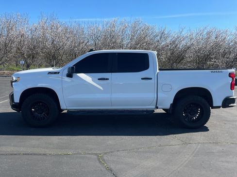 Used 2021 Chevrolet Silverado 1500 LT Trail Boss w/ Bed Protection Package image 10