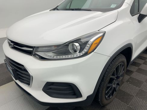 Certified 2022 Chevrolet Trax LT w/ Sport Edition image 11