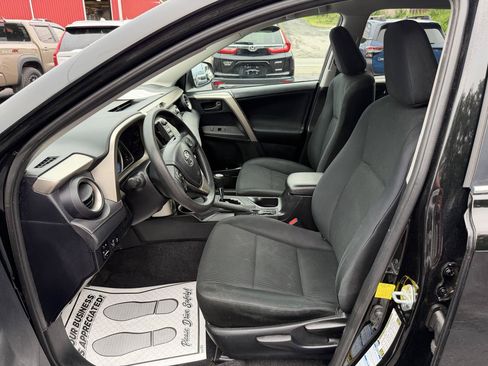 Used 2014 Toyota RAV4 LE AWD/4WD image 11