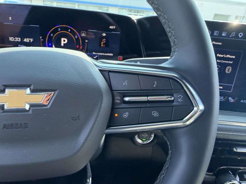 Certified 2025 Chevrolet Suburban Premier AWD/4WD image 25