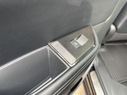 Used 2024 Nissan Rogue Platinum image 24