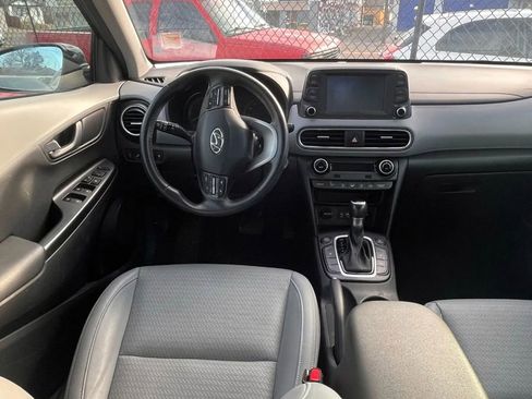 Used 2016 Porsche Panamera 4S image 42