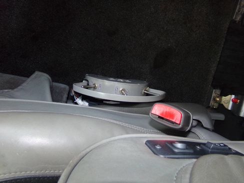 Used 2010 GMC Savana 1500 w/ Preferred Equipment Group image 63