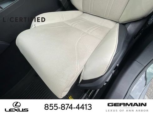 Used 2025 Lexus ES 300h Ultra Luxury FWD image 22