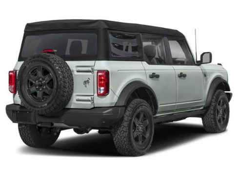 Used 2024 Ford Bronco Black Diamond AWD/4WD image 2