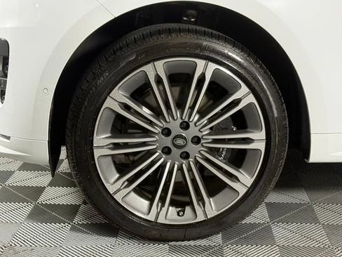 Used 2025 Land Rover Range Rover Sport Autobiography AWD/4WD image 13