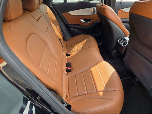 Used 2023 Mercedes-Benz GLC 300 4MATIC Coupe image 17