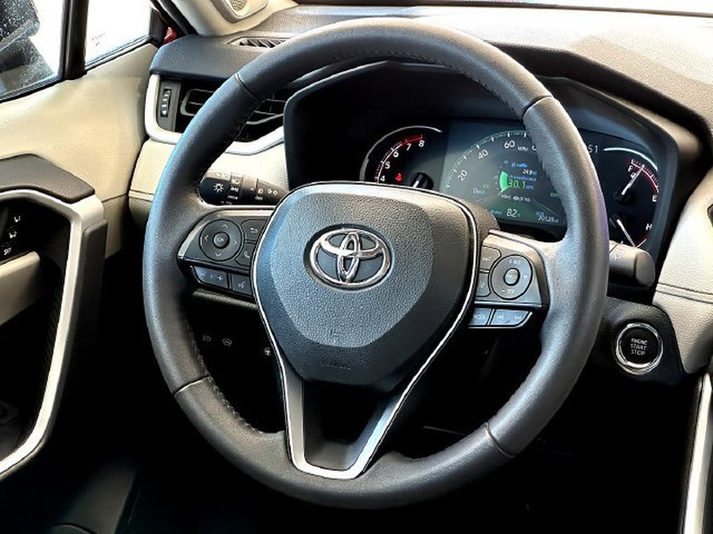 Certified 2023 Toyota RAV4 XLE Premium FWD image 30
