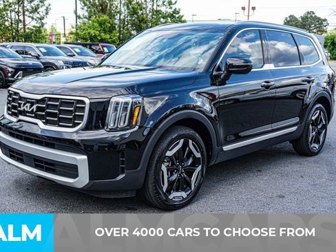 Used 2025 Kia Telluride S AWD/4WD image 3