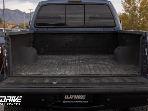 Used 2006 Ford F250 Lariat image 16