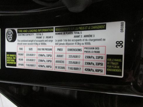 Used 2018 Toyota RAV4 LE w/ All Weather Liner Package AWD/4WD image 38