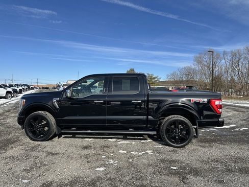 Used 2021 Ford F150 Platinum w/ FX4 Off-Road Package image 16