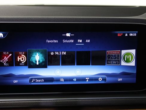 Used 2025 Mercedes-Benz GLE 350 4MATIC w/ Winter Package image 52