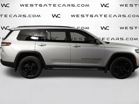 Used 2023 Jeep Grand Cherokee L Laredo AWD/4WD image 44