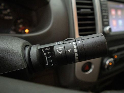 Used 2020 Nissan Frontier SV w/ SV Utility Package image 15