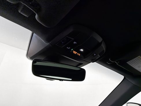 Certified 2021 Porsche 911 Carrera image 24