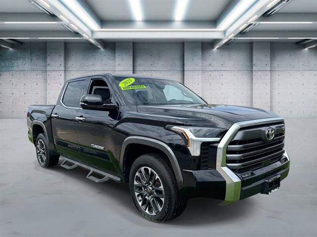 Used 2025 Toyota Tundra Limited AWD/4WD image 3