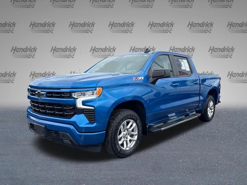 Used 2022 Chevrolet Silverado 1500 RST w/ Z71 Off-Road Package AWD/4WD image 5