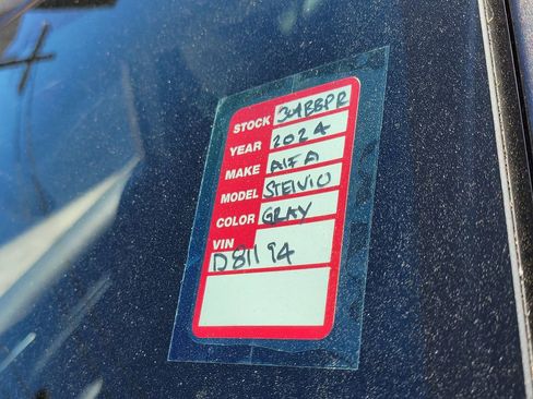 Used 2024 Alfa Romeo Stelvio Sprint RWD image 31