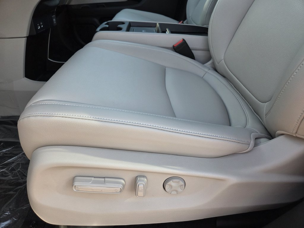 New 2027 Honda Odyssey EX-L image 14