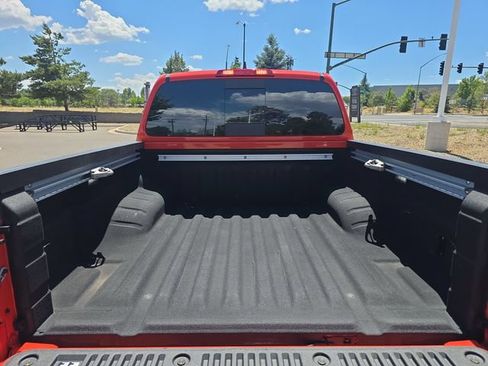 Used 2025 Nissan Frontier PRO-4X w/ Pro Convenience Package AWD/4WD image 17