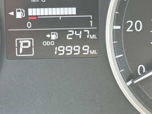 Certified 2024 Nissan Kicks S image 33