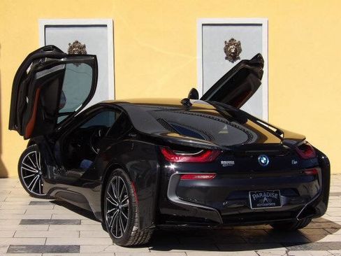 Used 2019 BMW i8 Coupe image 3