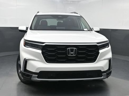 Used 2024 Honda Pilot Elite image 43