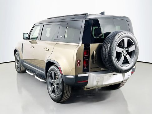Used 2021 Land Rover Defender 110 S AWD/4WD image 7
