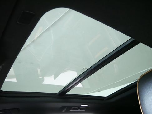 Used 2021 GMC Yukon XL AT4 w/ AT4 Premium Package image 30