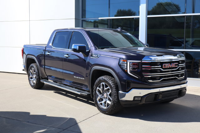 Used 2024 GMC Sierra 1500 SLT w/ SLT Premium Plus Package AWD/4WD image 7
