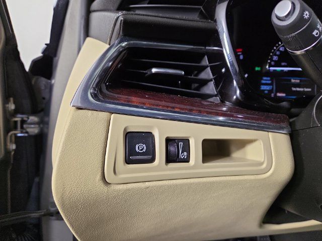 Used 2018 Cadillac XT5 Luxury w/ Driver Awareness Package FWD image 26
