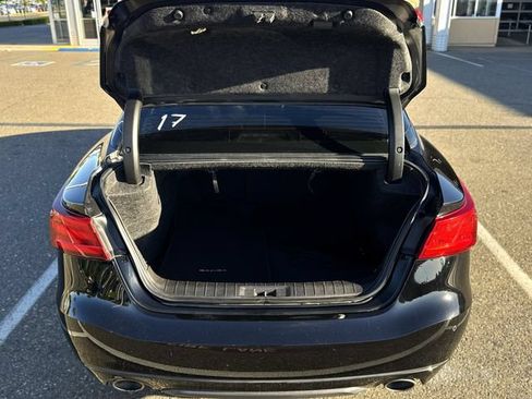 Used 2018 Nissan Maxima 3.5 SV FWD image 10