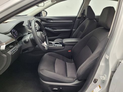 Used 2023 Nissan Altima 2.5 SV image 17