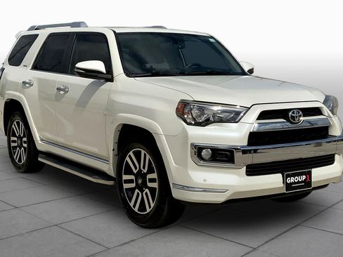 Used 2018 Toyota 4Runner Limited RWD image 3