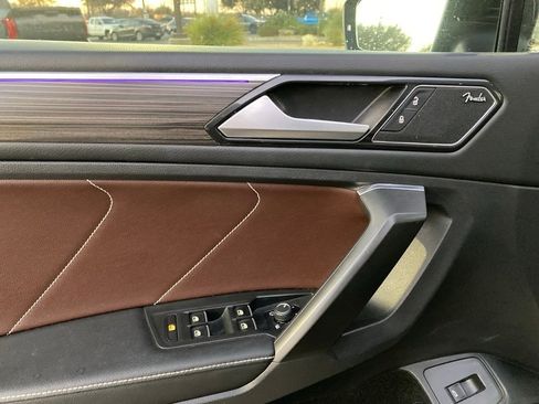 Used 2023 Volkswagen Tiguan SEL R-Line image 13