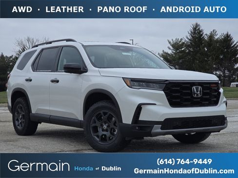 New 2025 Honda Pilot TrailSport image 1