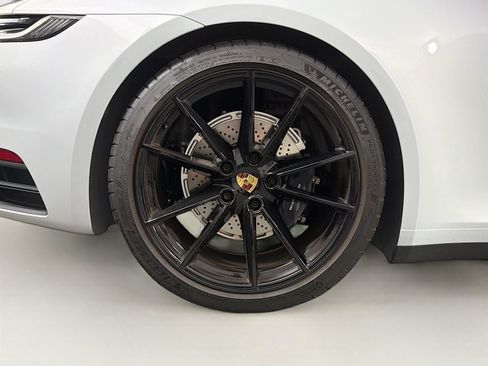 Used 2024 Porsche 911 Carrera 4 AWD/4WD image 35