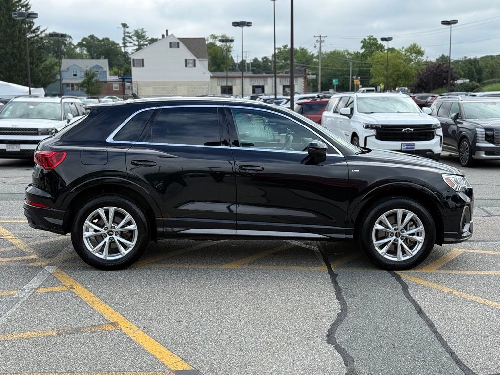 Used 2025 Audi Q3 2.0T Premium Plus w/ Premium Plus Package AWD/4WD image 7